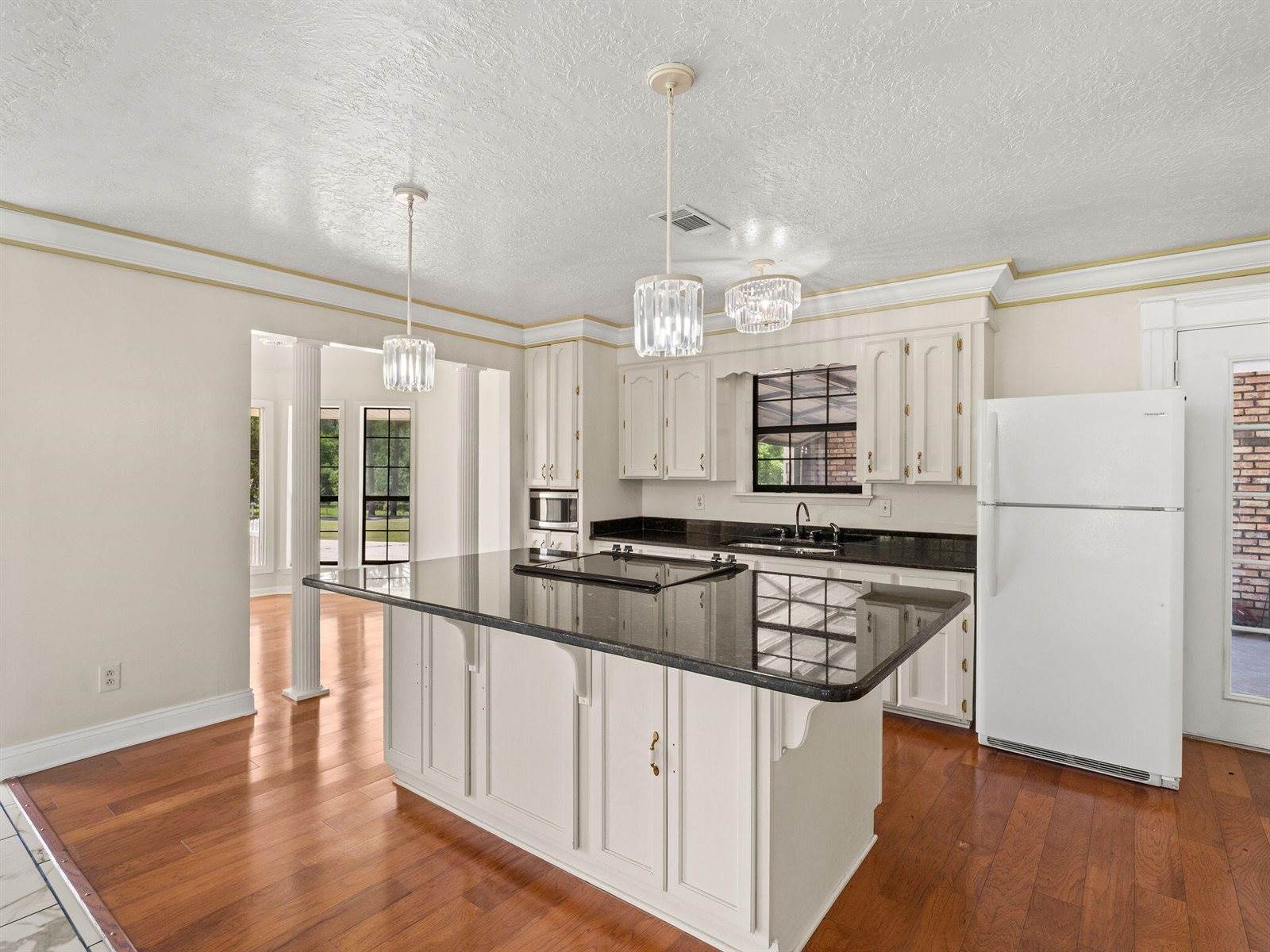 19458 Lake Charles, DeRidder, LA 70634