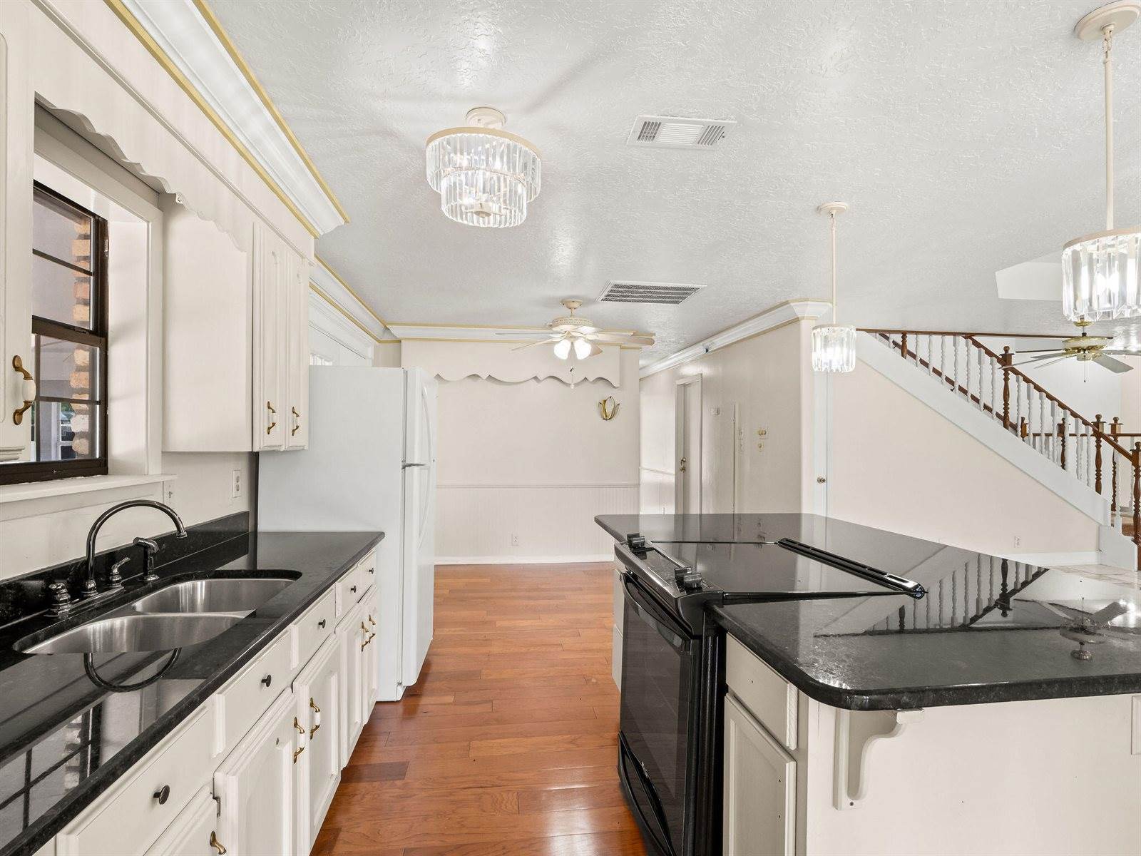 19458 Lake Charles, DeRidder, LA 70634
