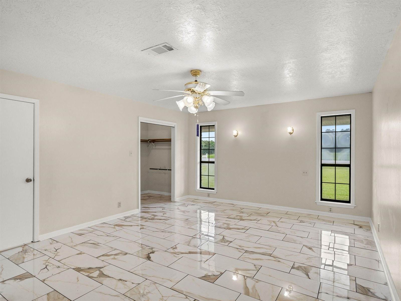 19458 Lake Charles, DeRidder, LA 70634