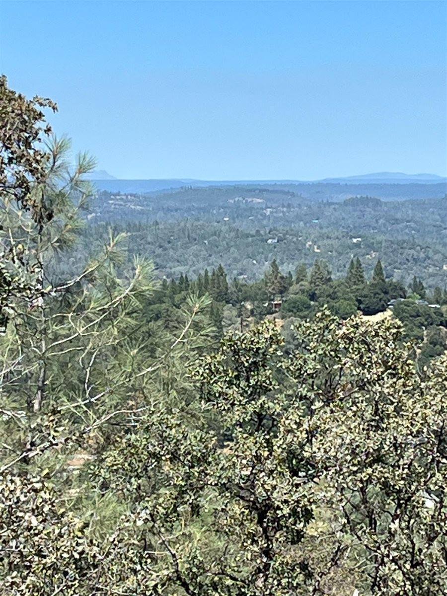 10811 Bell Road, Penn Valley, CA 95946