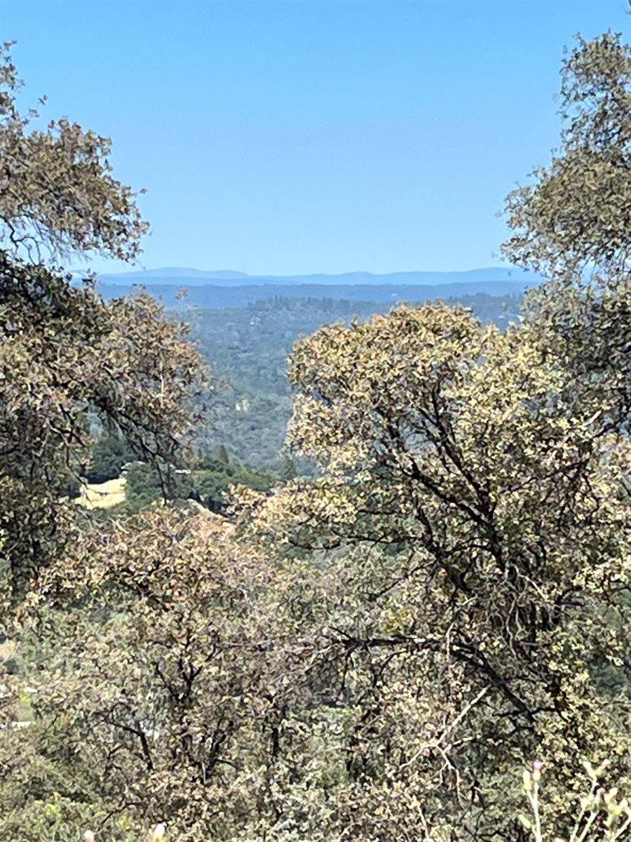10811 Bell Road, Penn Valley, CA 95946