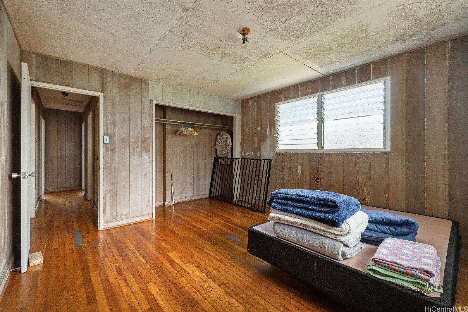 45-316 Nakuluai Street, Kaneohe, HI 96744
