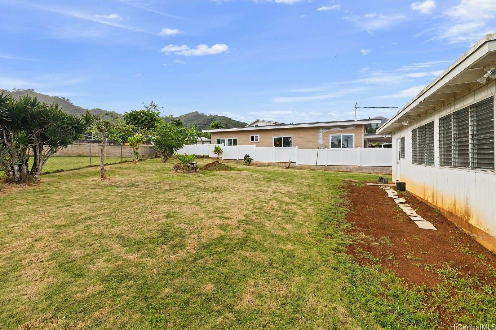 45-316 Nakuluai Street, Kaneohe, HI 96744