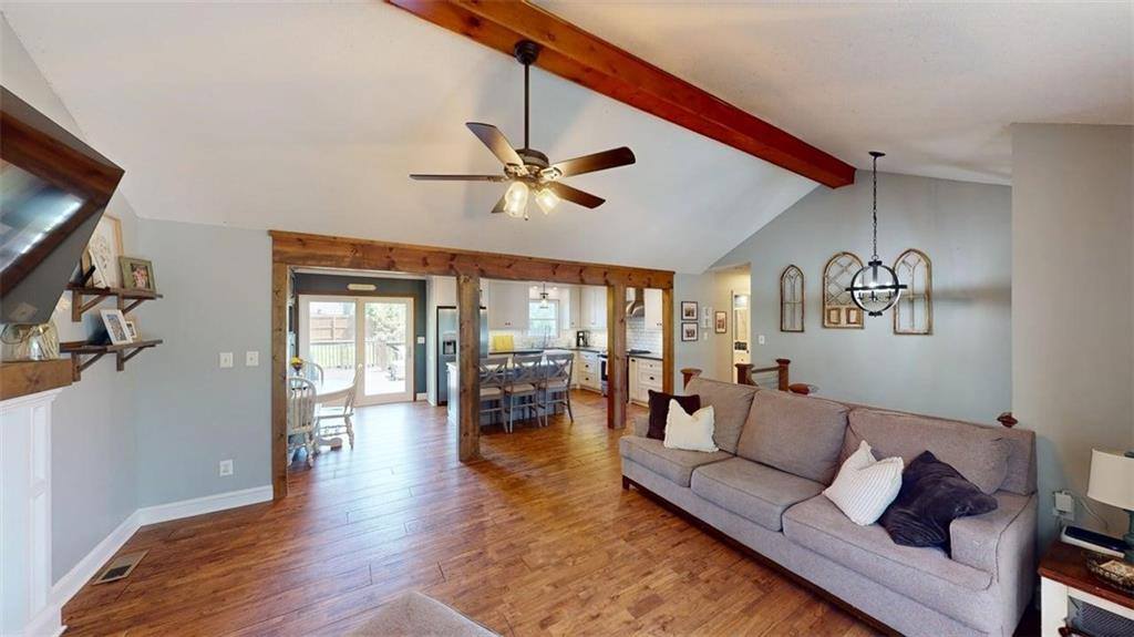 13100 Swartz Road, Bonner Springs, KS 66012