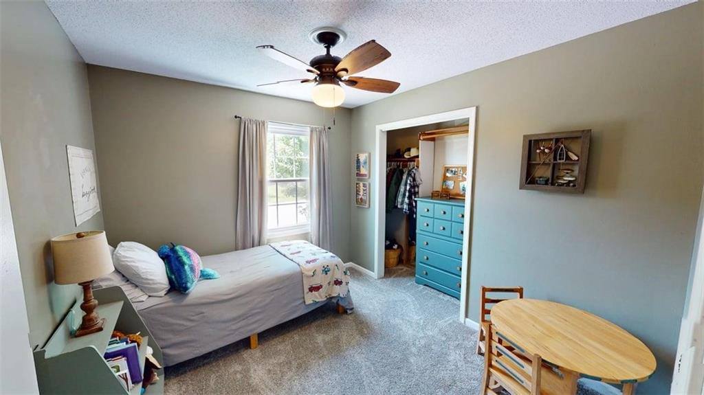 13100 Swartz Road, Bonner Springs, KS 66012