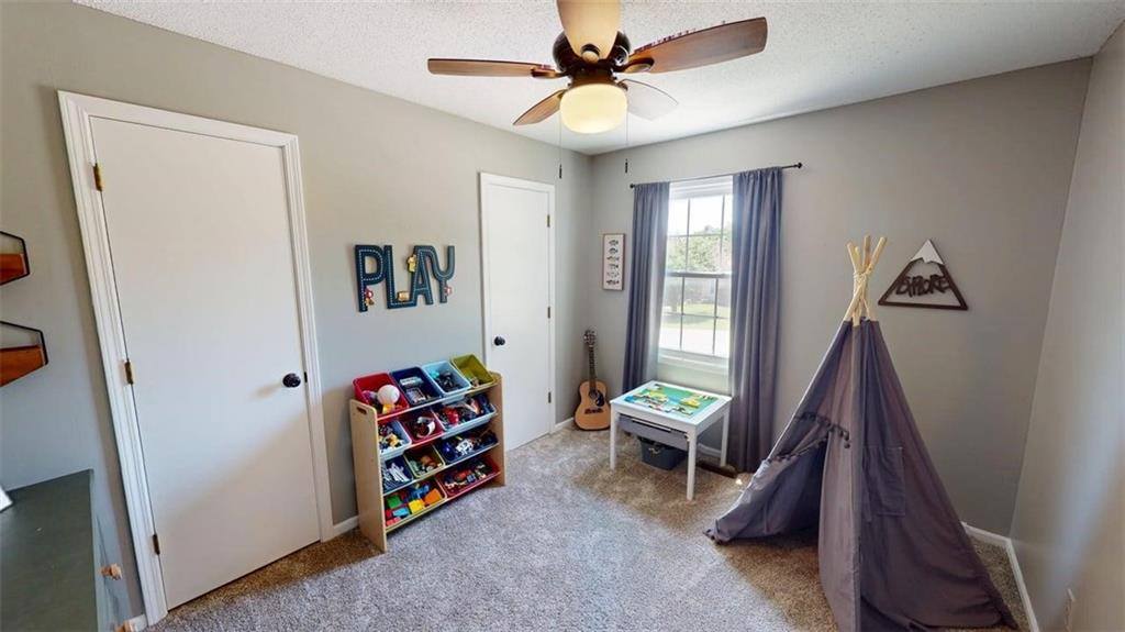 13100 Swartz Road, Bonner Springs, KS 66012