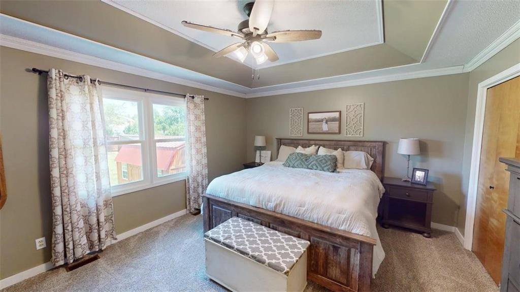 13100 Swartz Road, Bonner Springs, KS 66012