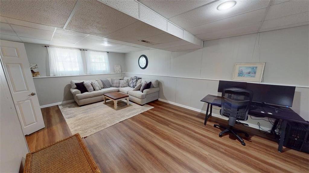 13100 Swartz Road, Bonner Springs, KS 66012