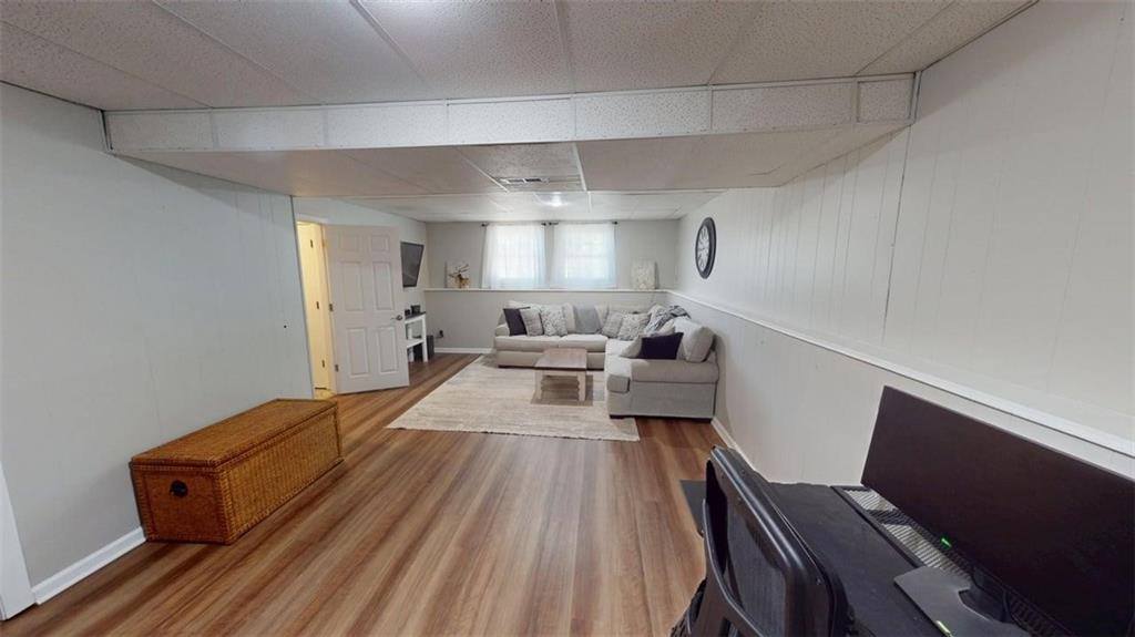 13100 Swartz Road, Bonner Springs, KS 66012