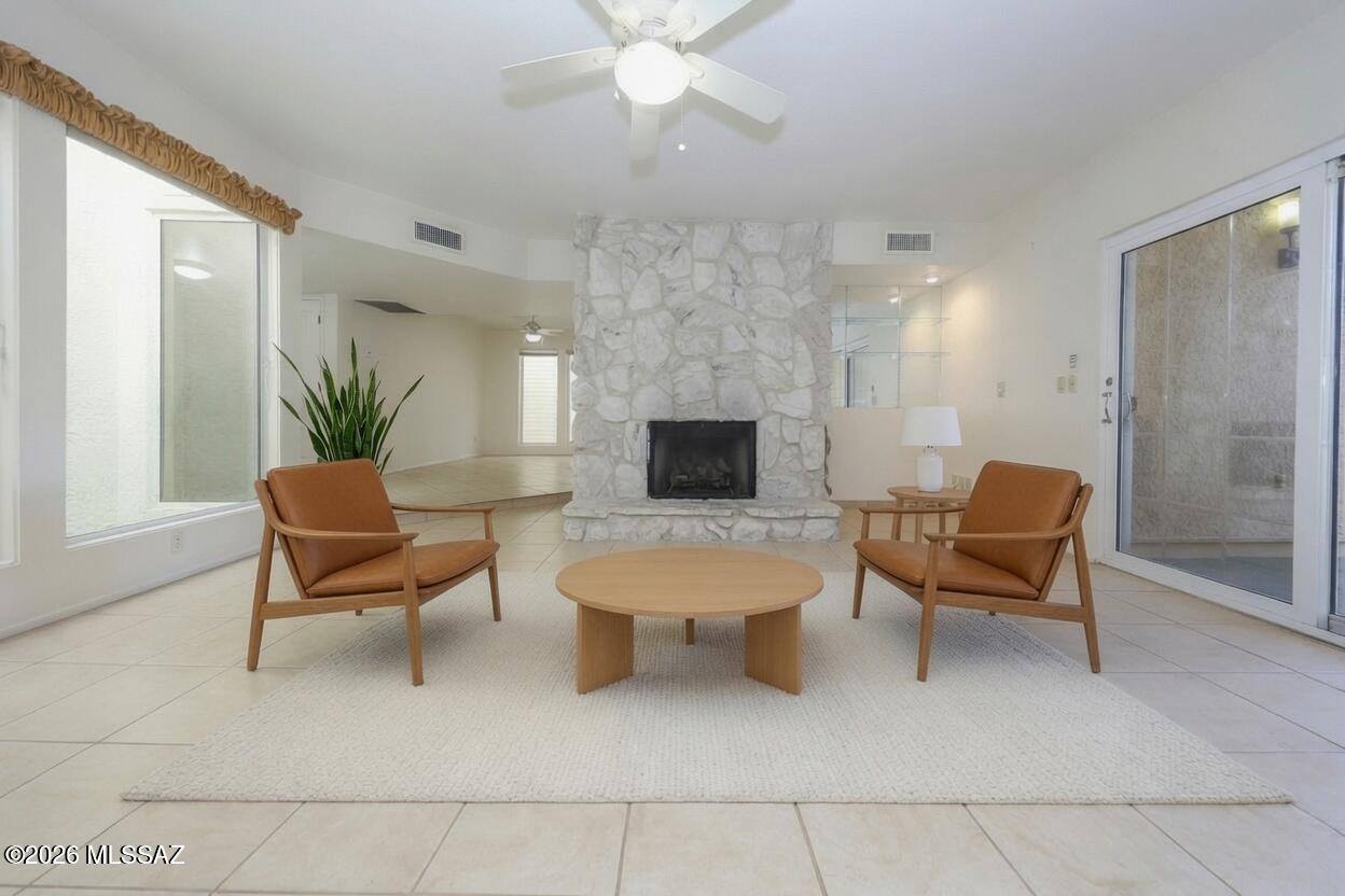 5013 East South Regency Circle, Tucson, AZ 85711