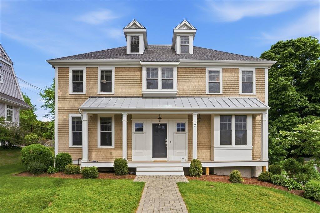 7 Howe St, Hingham, MA 02043