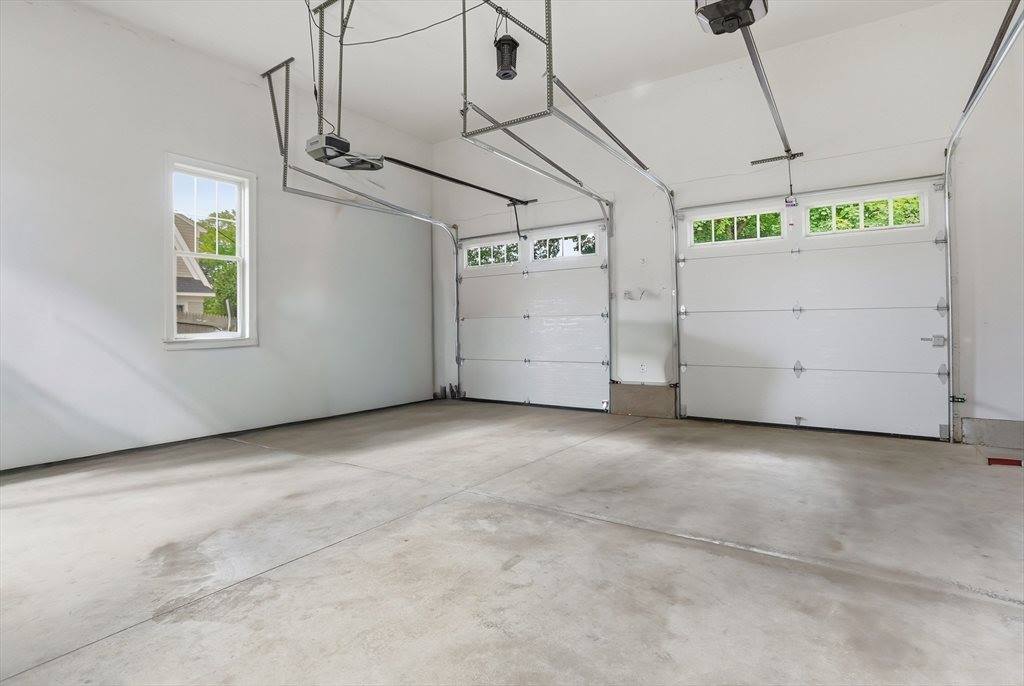 7 Howe St, Hingham, MA 02043
