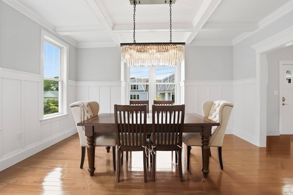 7 Howe St, Hingham, MA 02043