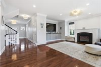 7 Howe St, Hingham, MA 02043