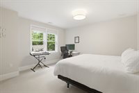 7 Howe St, Hingham, MA 02043