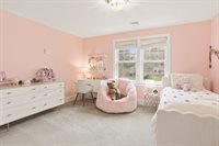 7 Howe St, Hingham, MA 02043