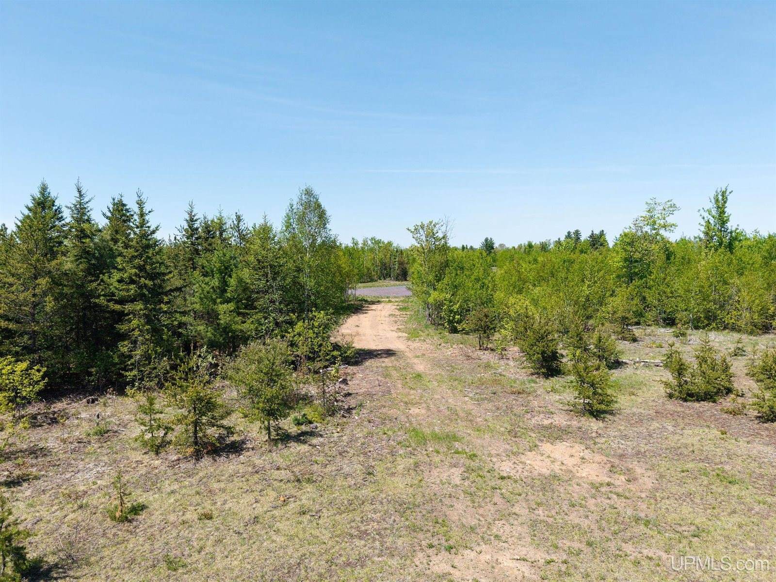 784 Legion Drive, Ishpeming, MI 49849