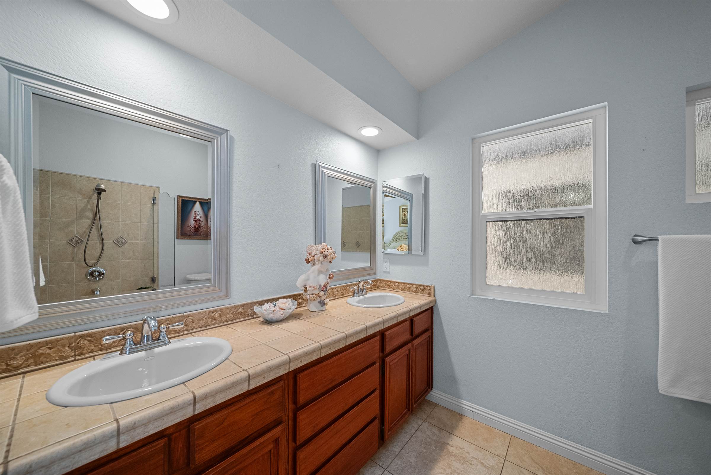 757 Congressional Rd., Simi Valley, CA 93065
