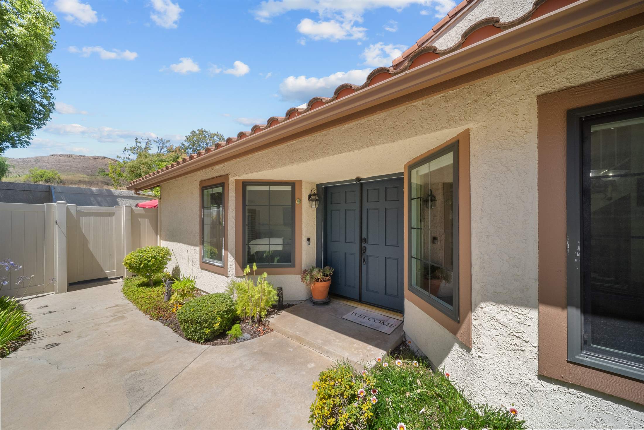 757 Congressional Rd., Simi Valley, CA 93065