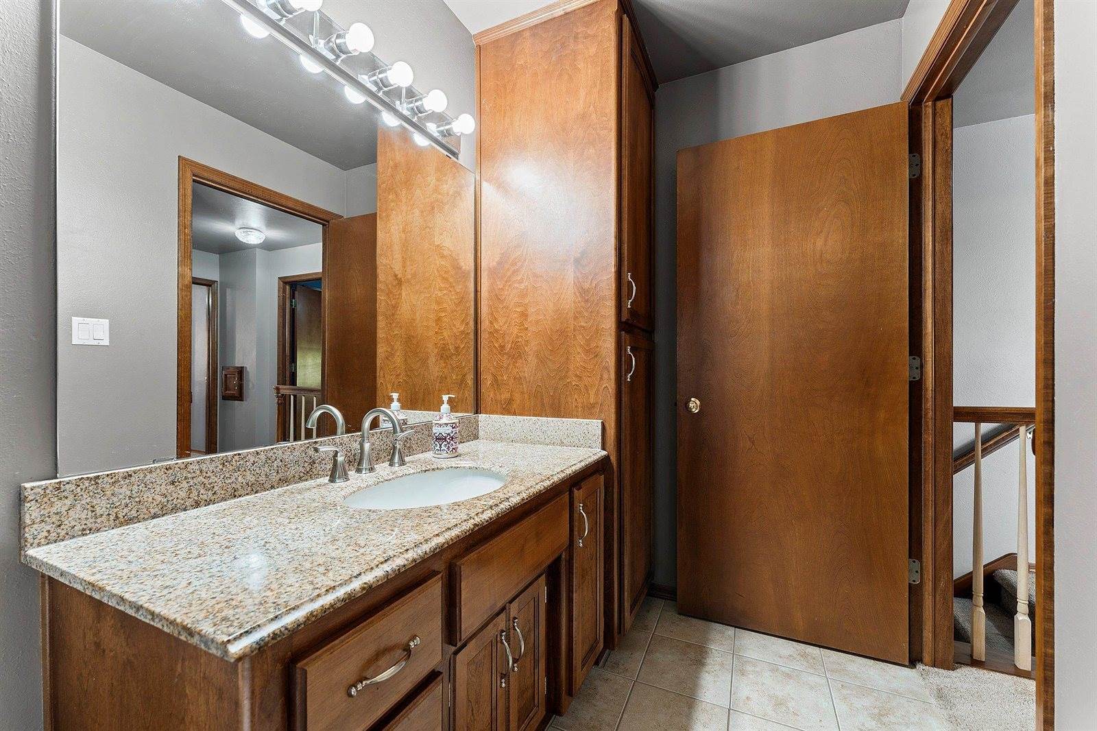 2038 Emerald Drive, Green Bay, WI 54311