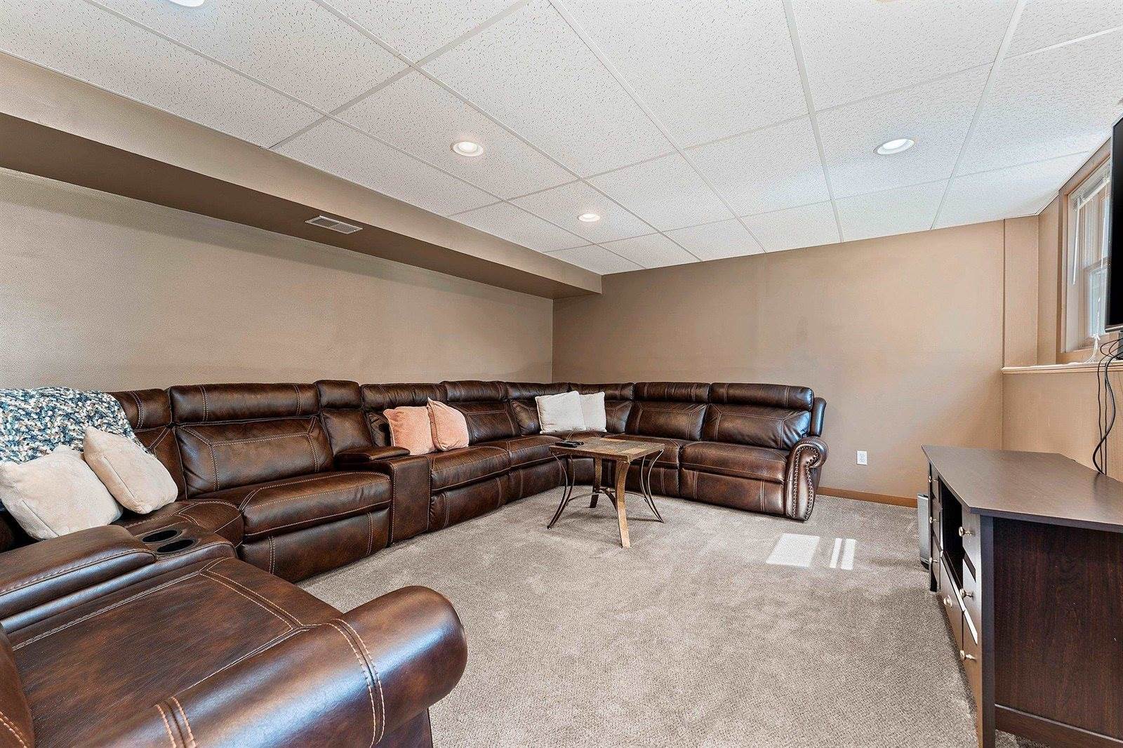 2038 Emerald Drive, Green Bay, WI 54311