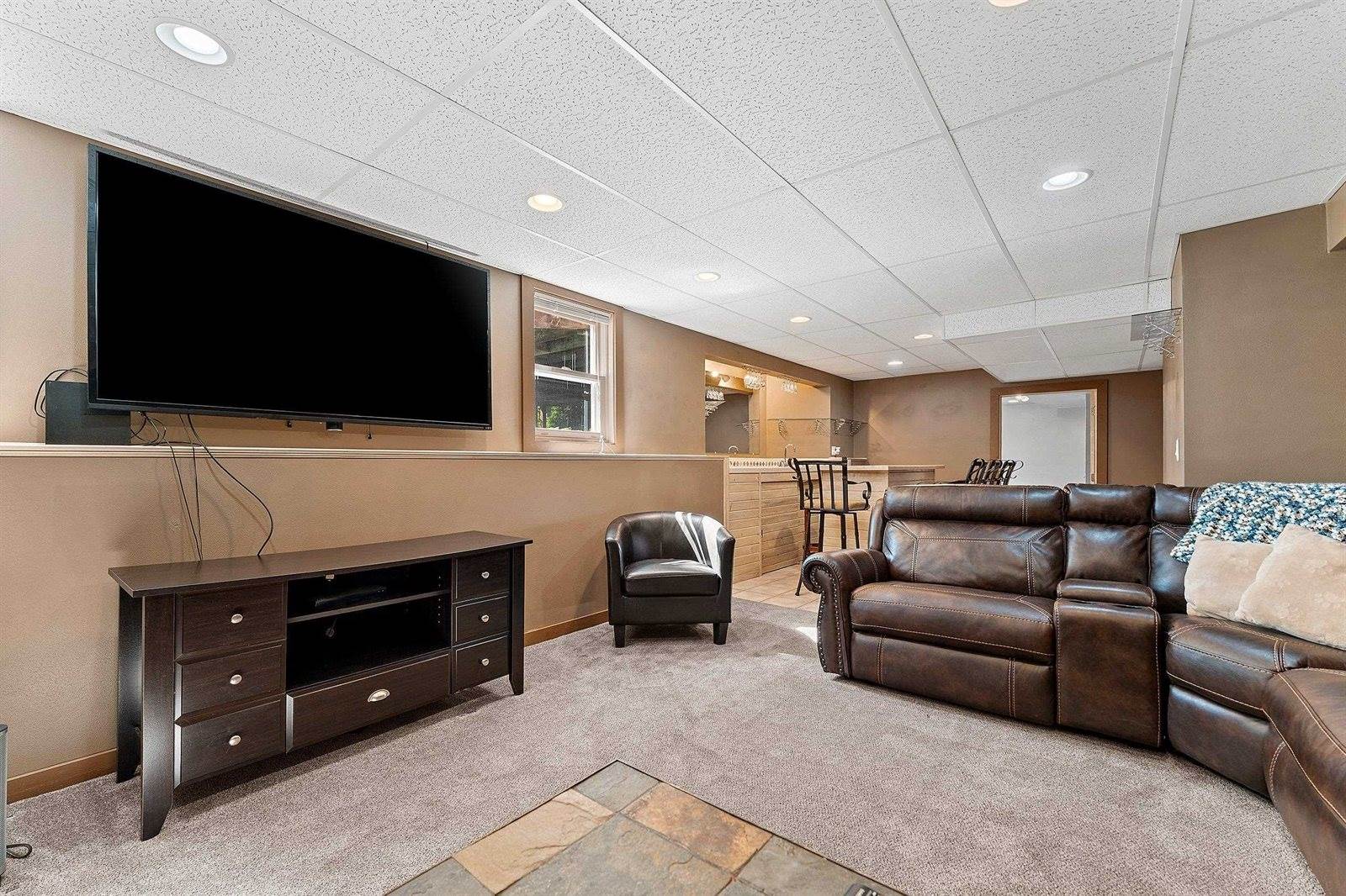 2038 Emerald Drive, Green Bay, WI 54311