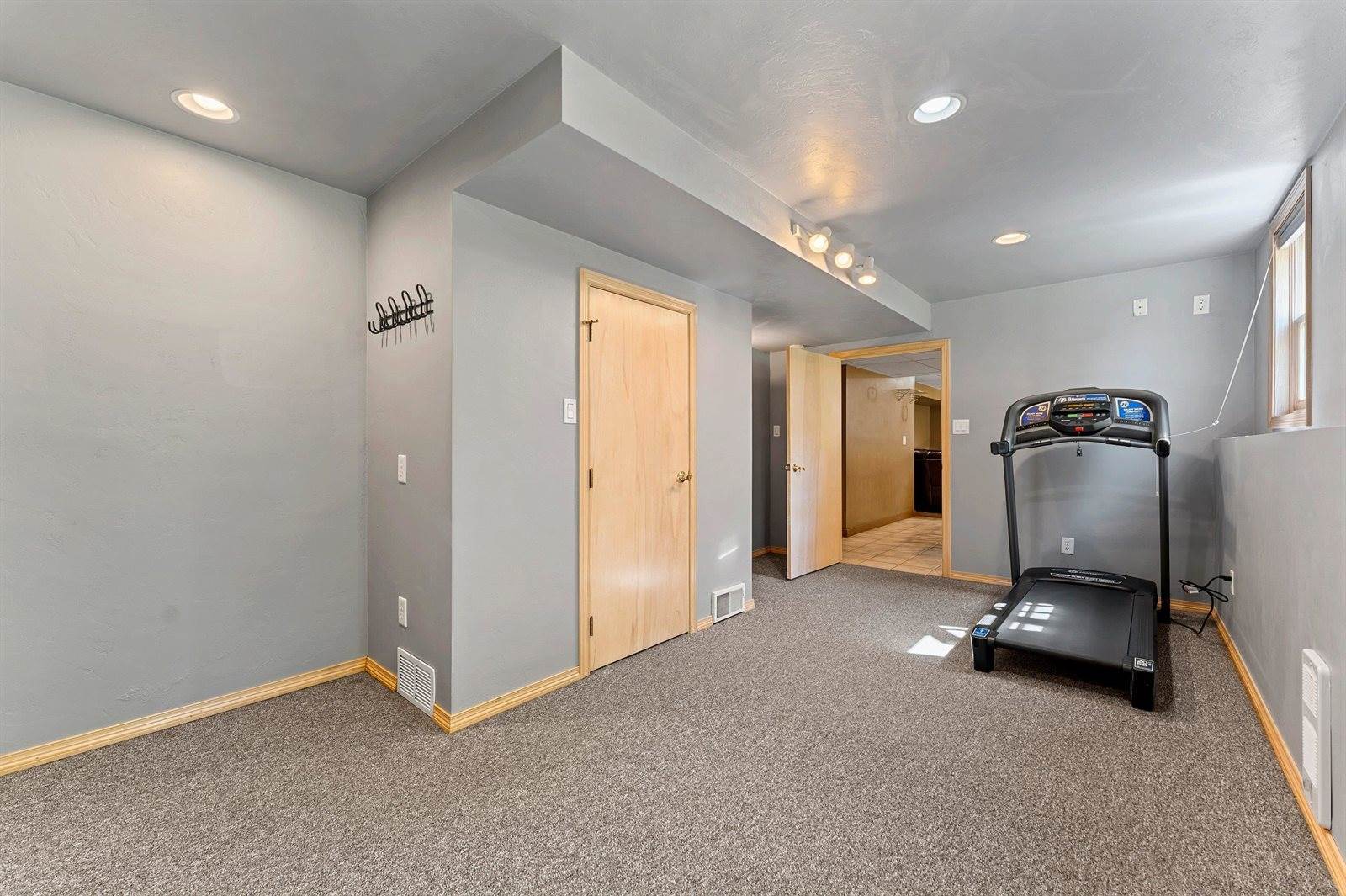 2038 Emerald Drive, Green Bay, WI 54311