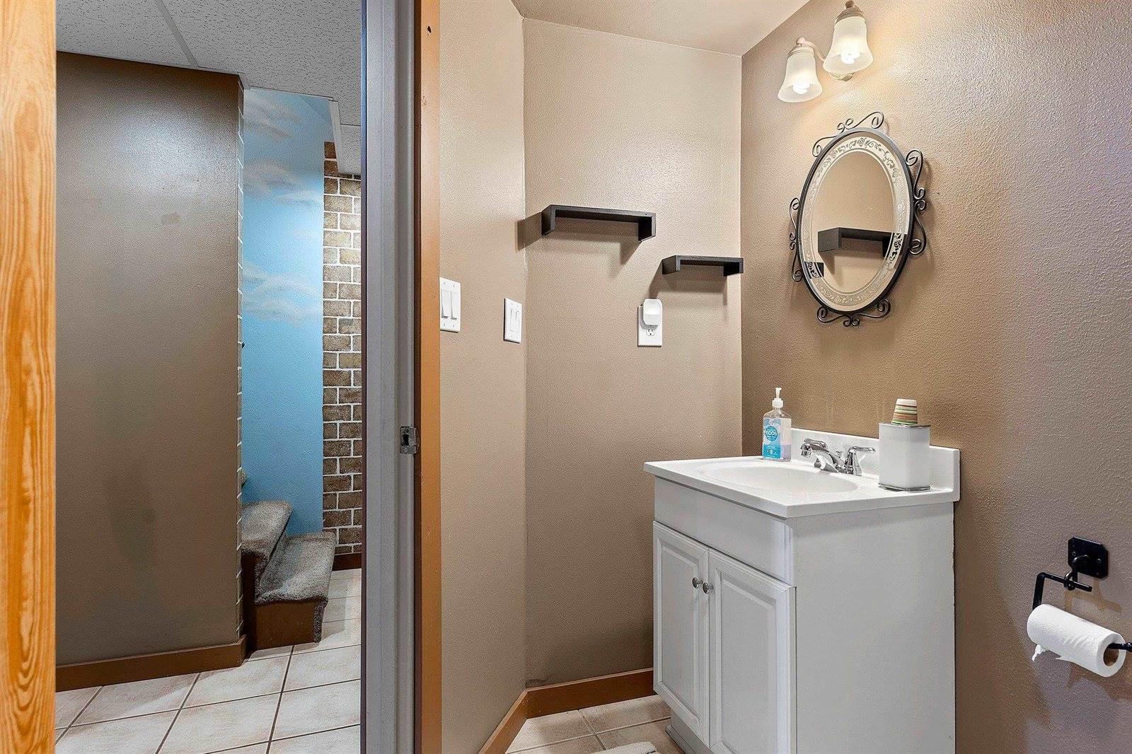 2038 Emerald Drive, Green Bay, WI 54311