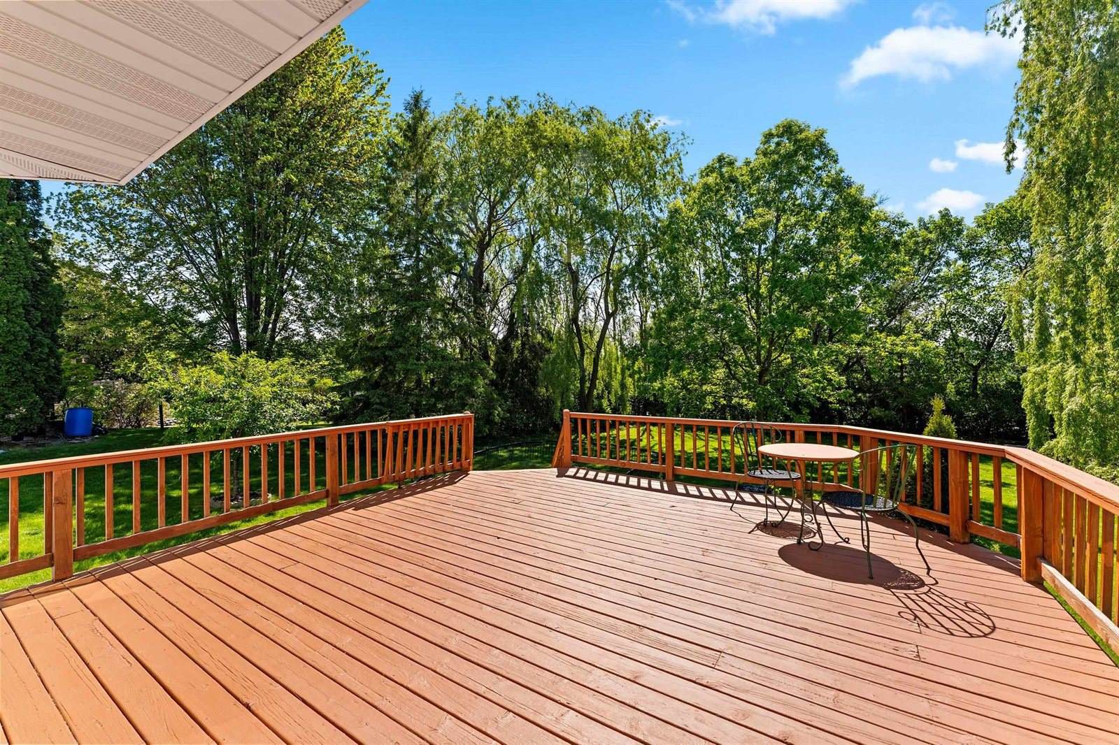 2038 Emerald Drive, Green Bay, WI 54311