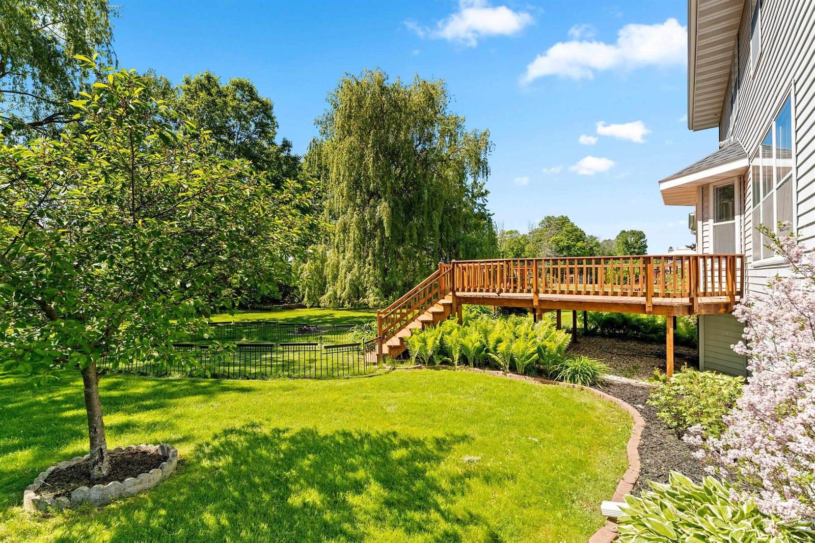 2038 Emerald Drive, Green Bay, WI 54311