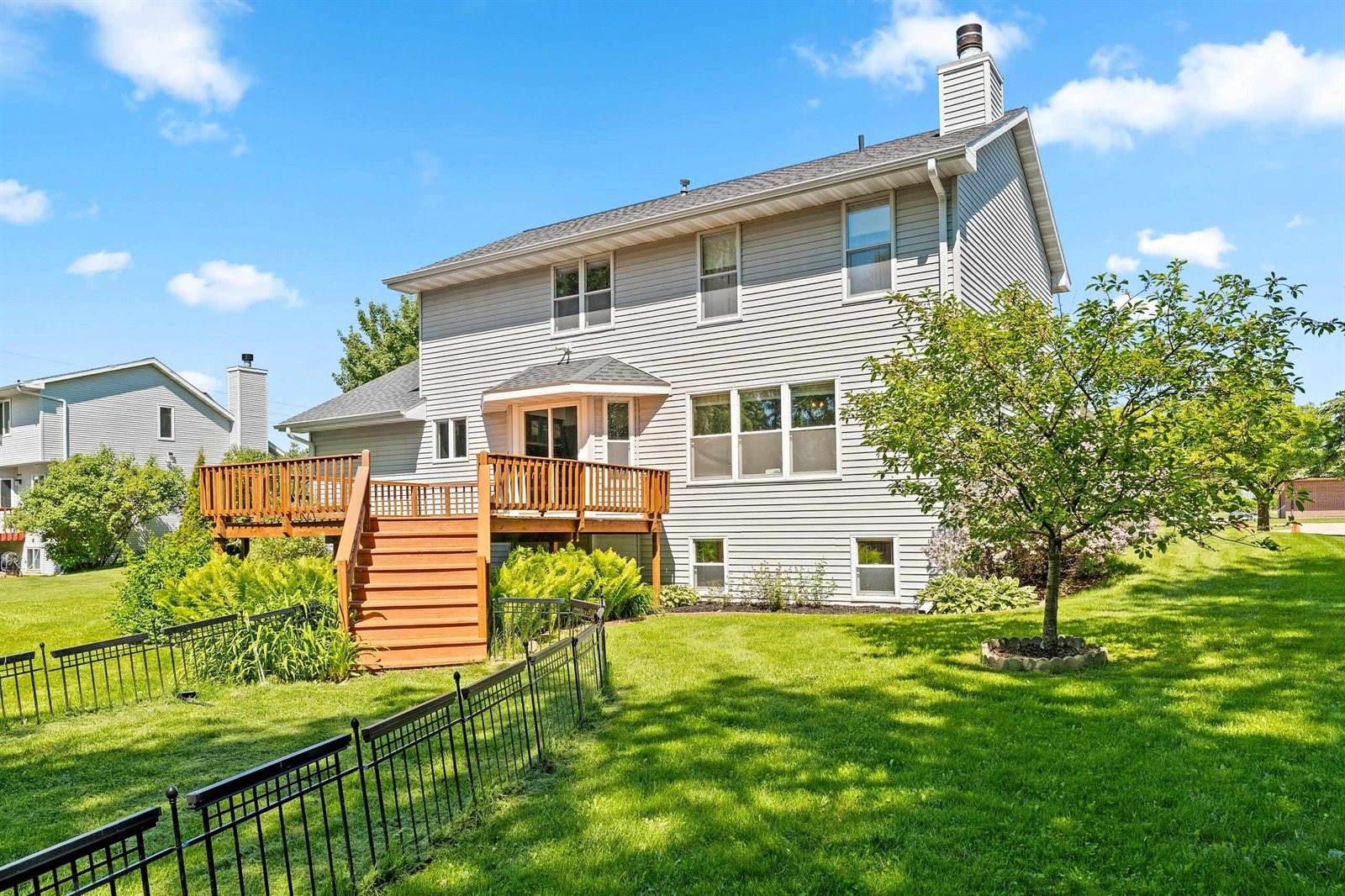 2038 Emerald Drive, Green Bay, WI 54311