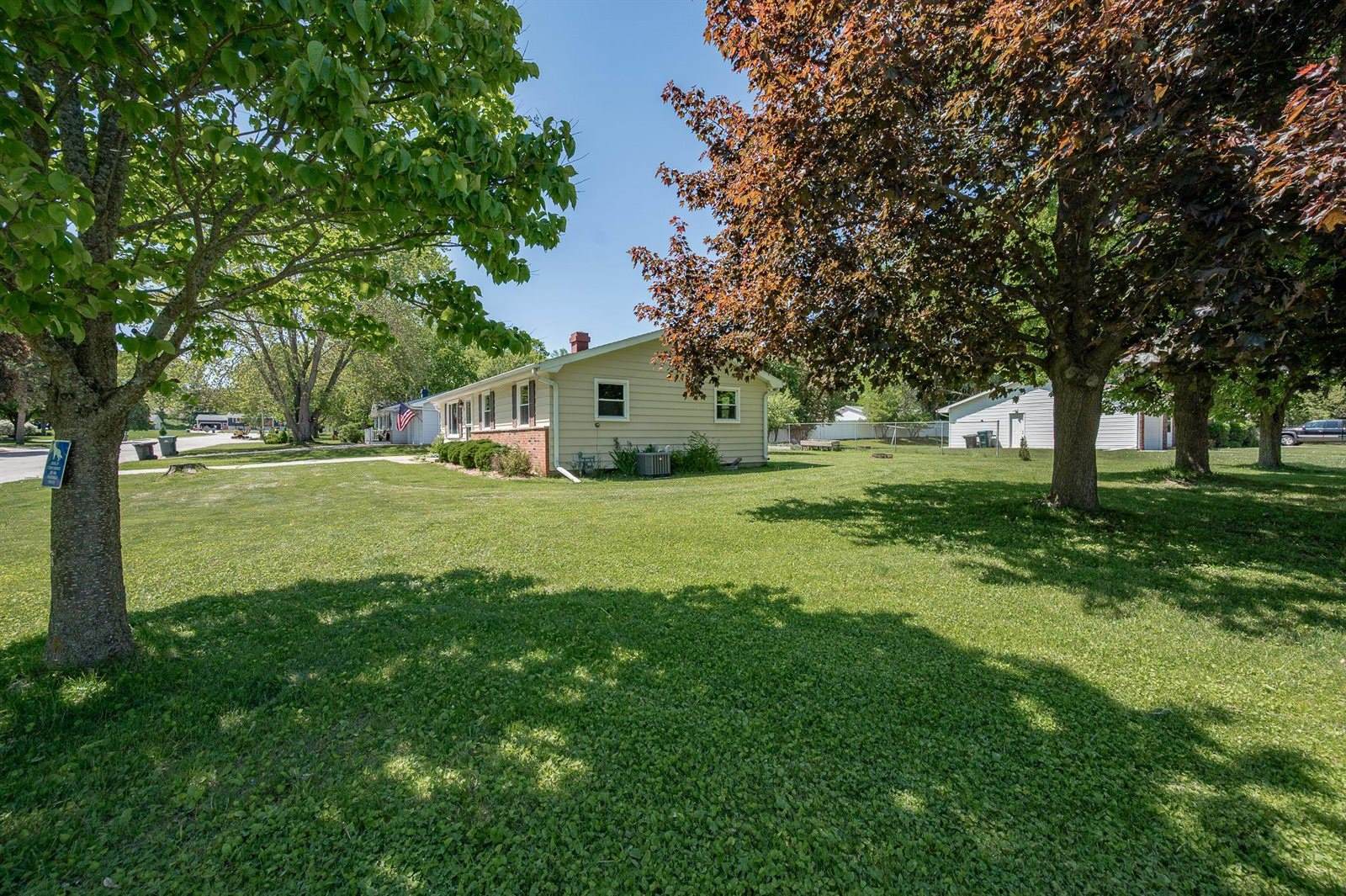 2650 Bay Port Lane, Green Bay, WI 54313
