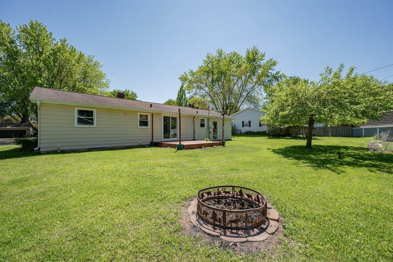 2650 Bay Port Lane, Green Bay, WI 54313