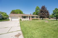 2650 Bay Port Lane, Green Bay, WI 54313