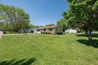 2650 Bay Port Lane, Green Bay, WI 54313
