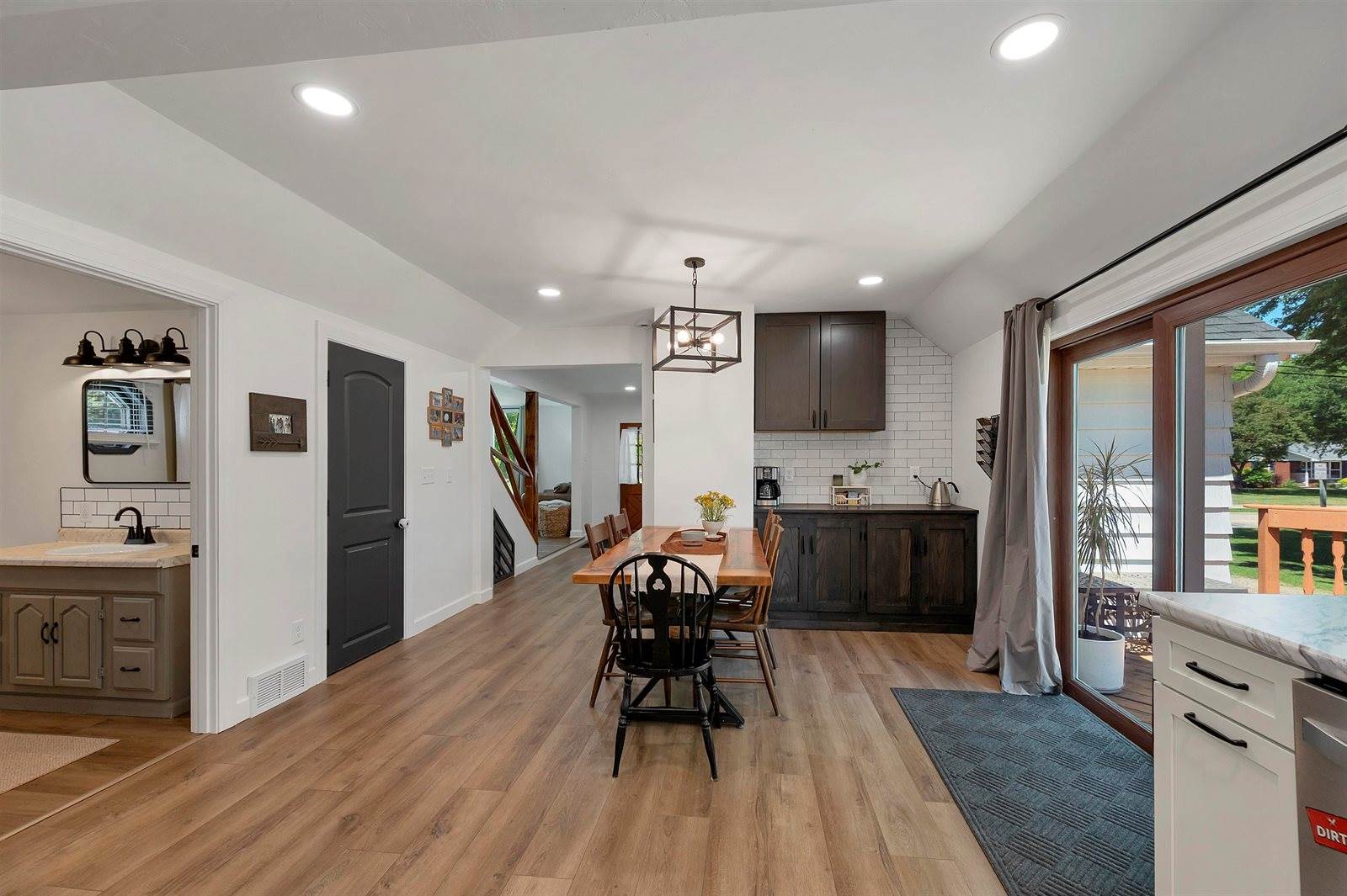 1319 Riverside Drive, Suamico, WI 54173