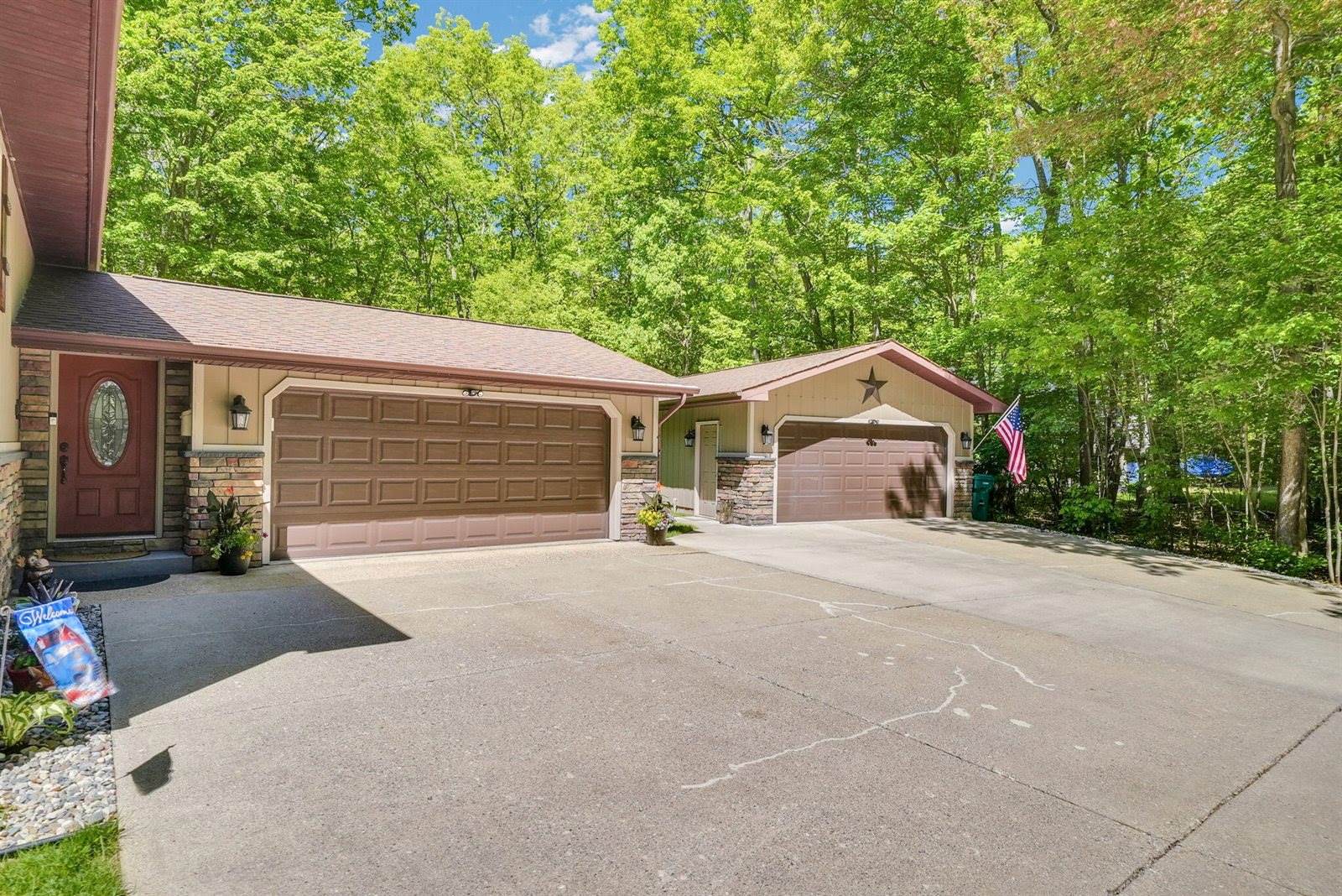 5581 Old Orchard Road, Prudenville, MI 48651