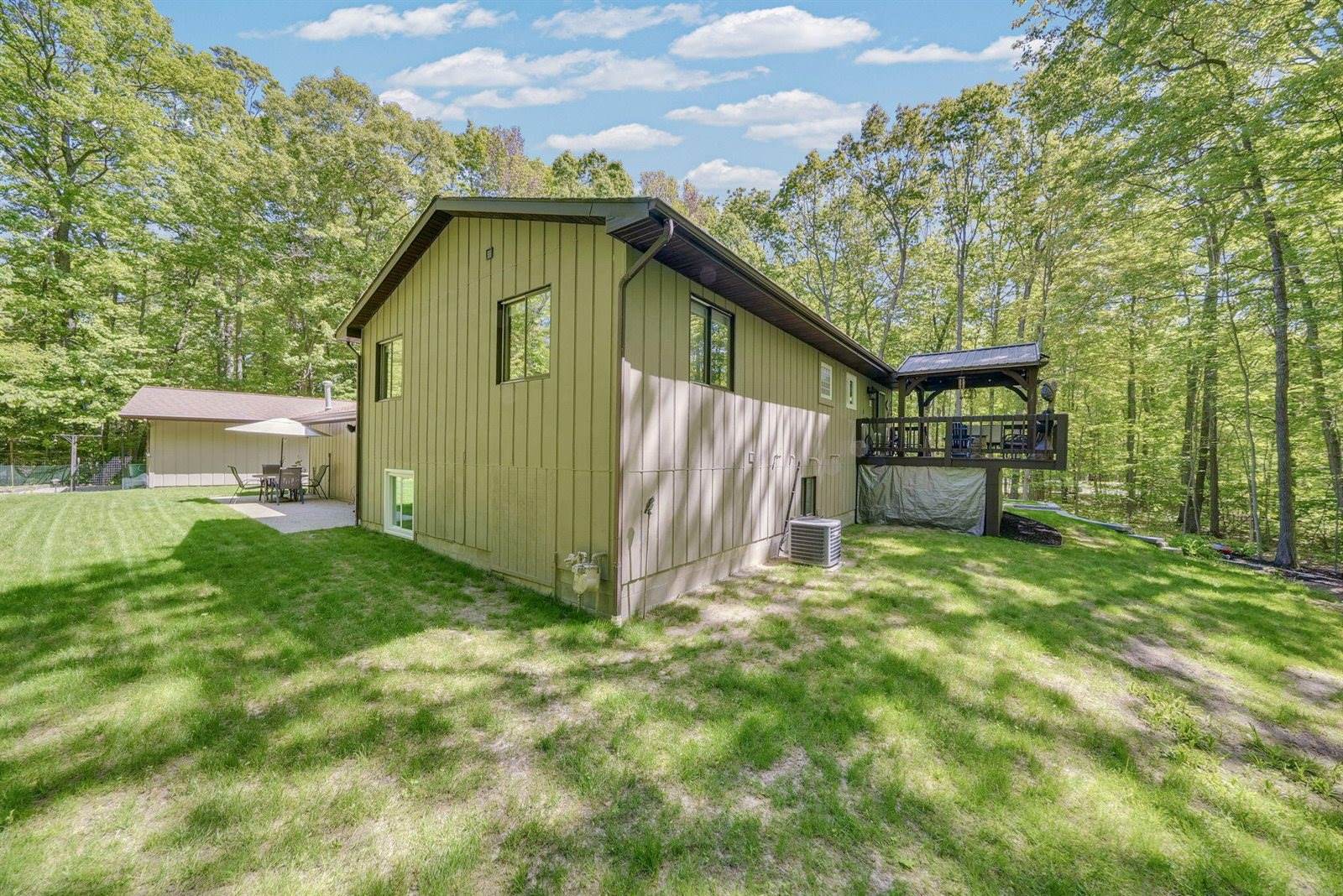 5581 Old Orchard Road, Prudenville, MI 48651