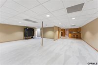 9723 Fieldcrest Drive, Omaha, NE 68114