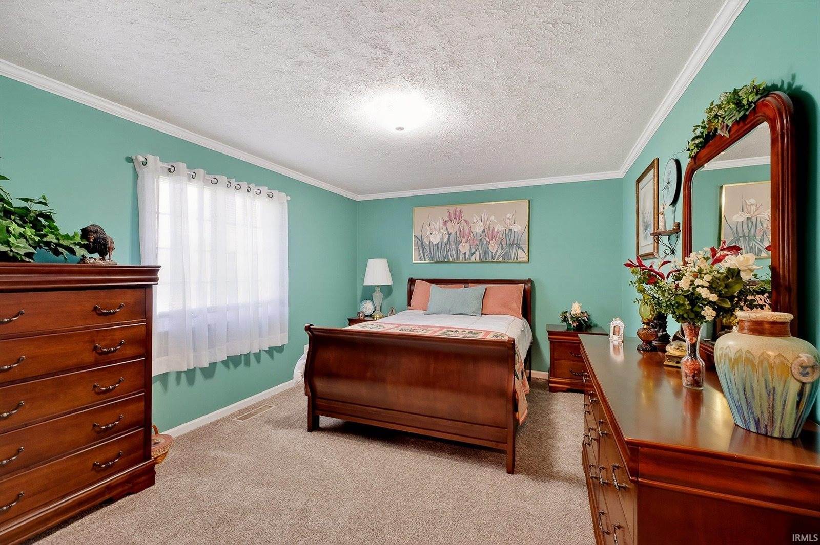 834 Deerfield Road, Anderson, IN 46012