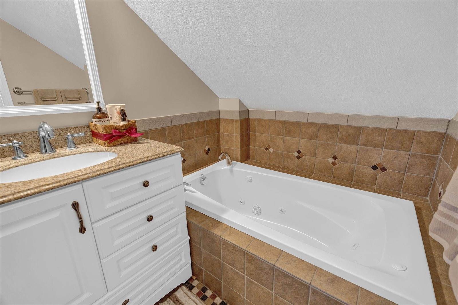 80 Settlers Way, Orrington, ME 04474