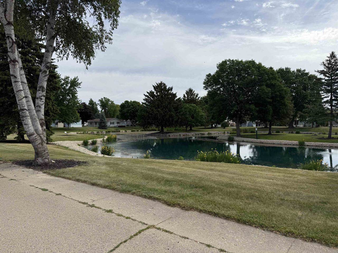 31 Maple Grove Avenue, Jefferson, WI 53549