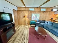 31 Maple Grove Avenue, Jefferson, WI 53549