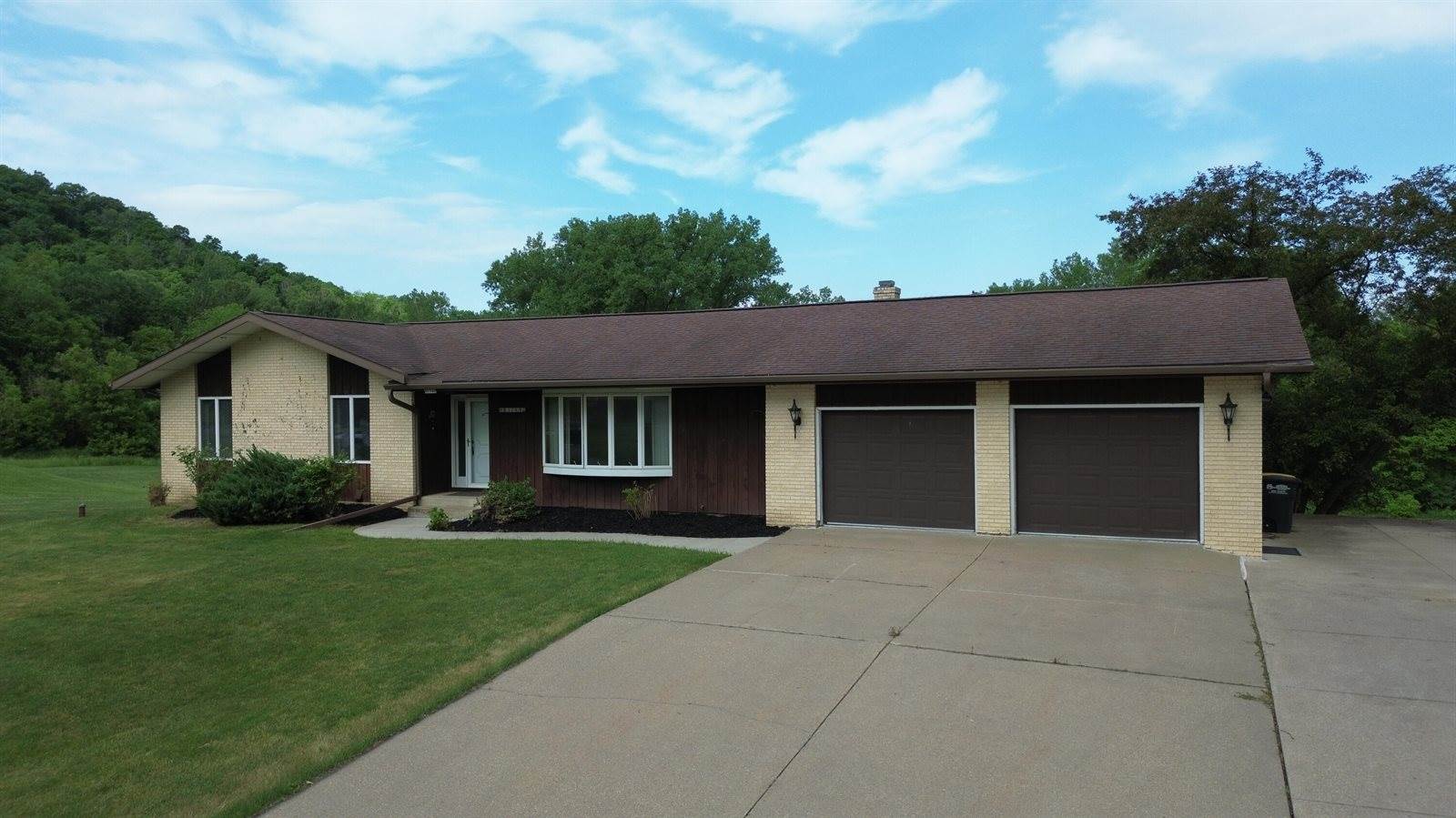 N1149 Brookside Dr, Shelby, WI 54601