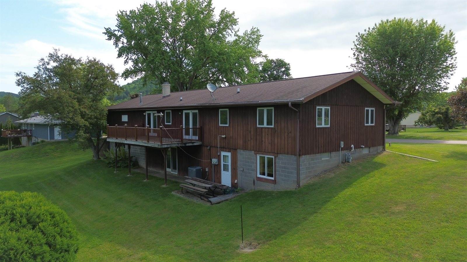 N1149 Brookside Dr, Shelby, WI 54601