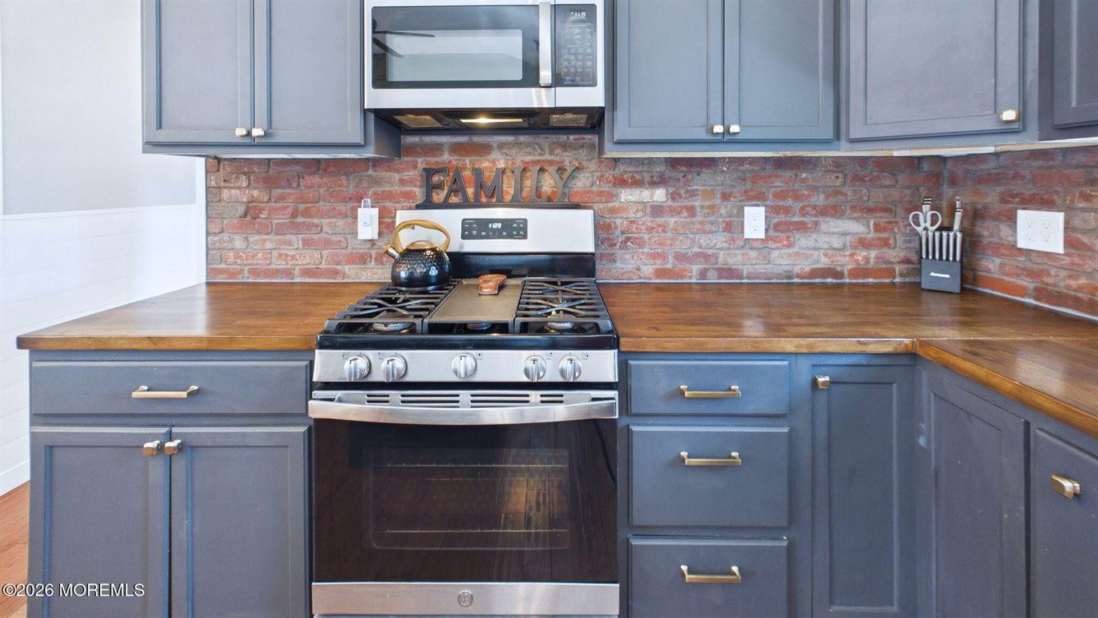 783 Simmons Drive, Toms River, NJ 08753