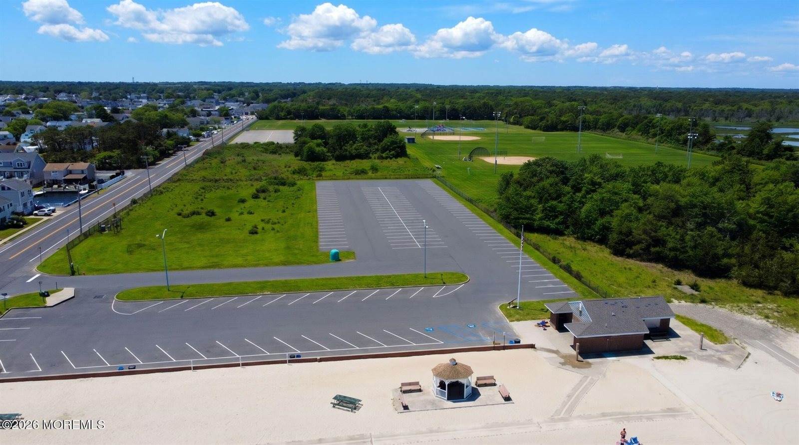 783 Simmons Drive, Toms River, NJ 08753
