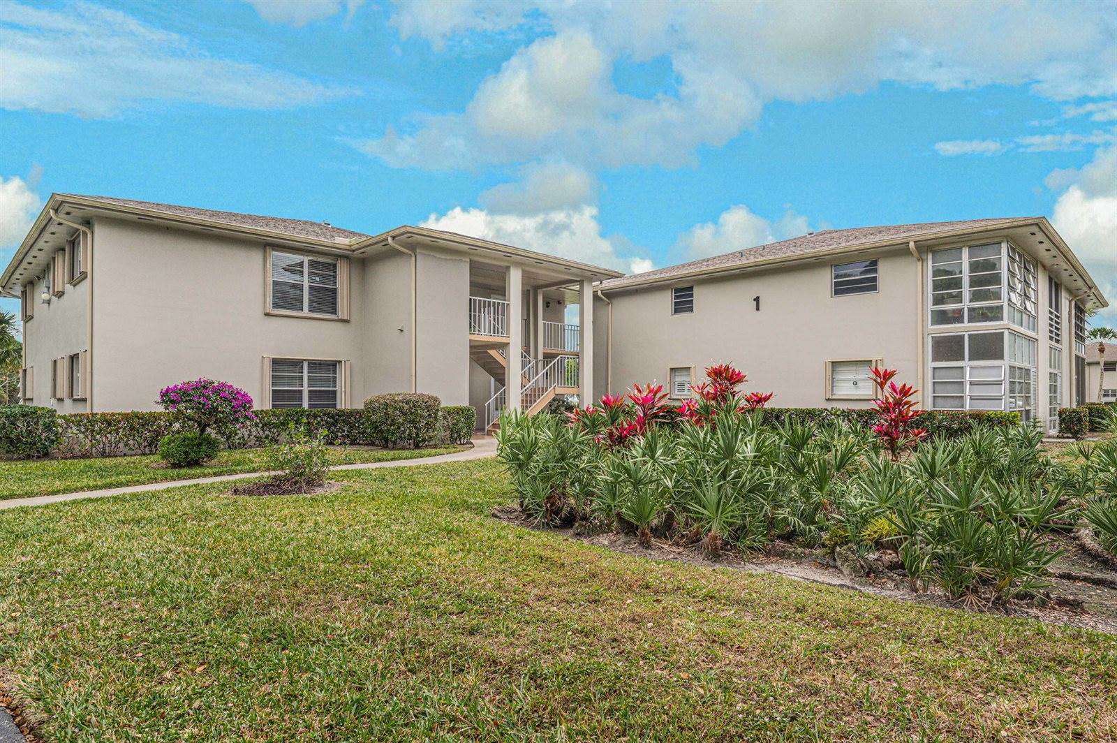 1 Lake Vista Trail, Port Saint Lucie, FL 34952