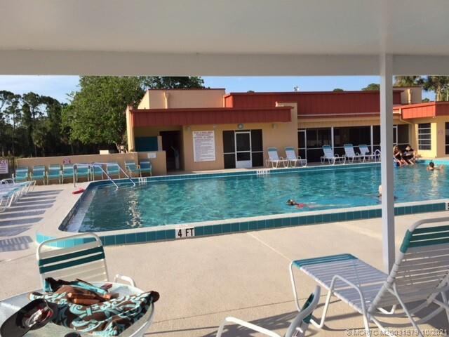 1 Lake Vista Trail, Port Saint Lucie, FL 34952