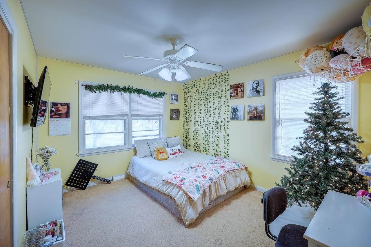 3 Eastridge Dr, Arkansas City, KS 67005